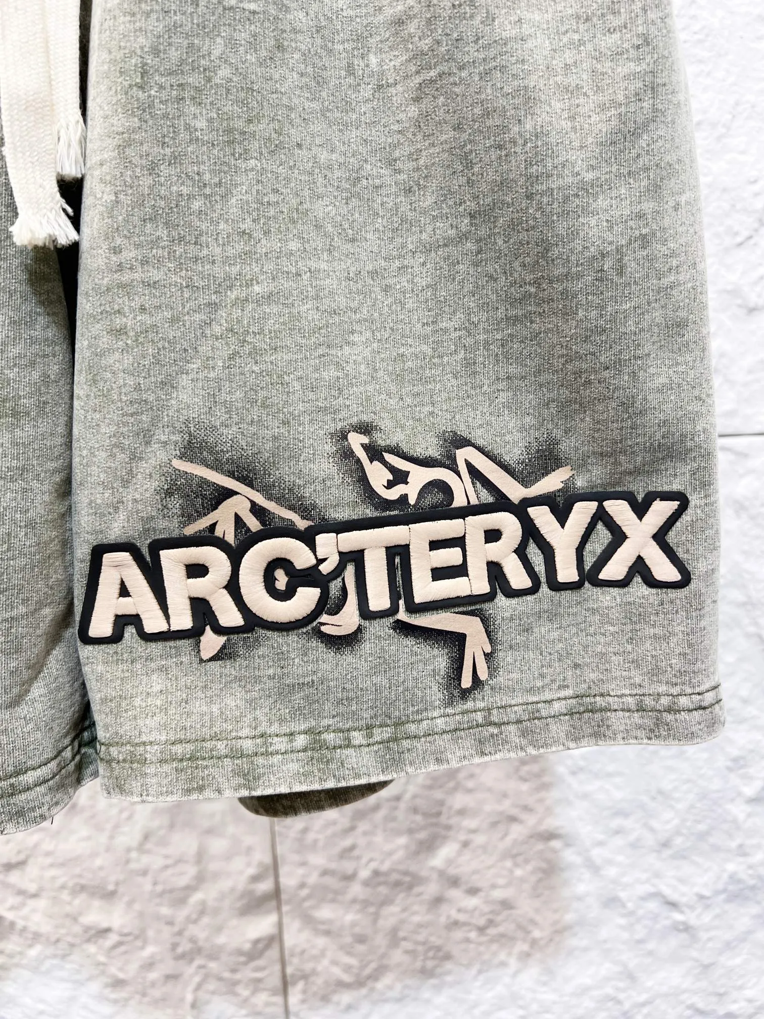 Arc'teryx （ In Stock ） Logo 。 + ， ； + ； ； + ， ：Black Gray Sizes：S-3XL （ ）